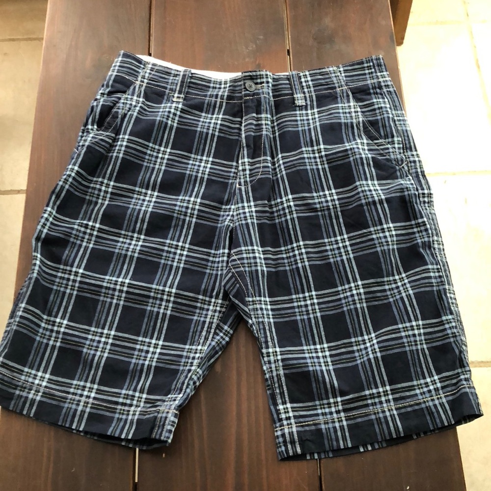 NWOT Old Navy Plaid Shorts 34